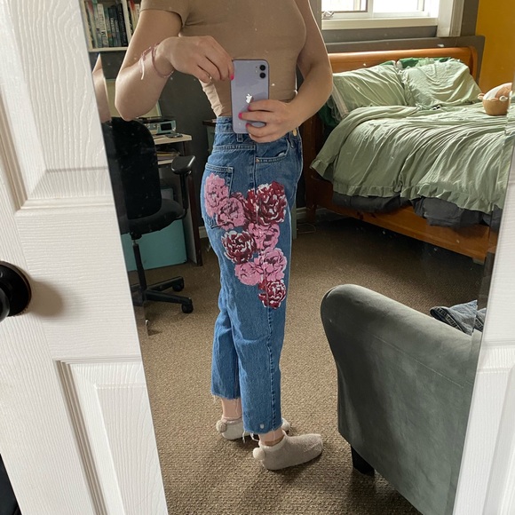 painted top shop mom jeans 🌸🌸🌸 - Picture 3 of 3